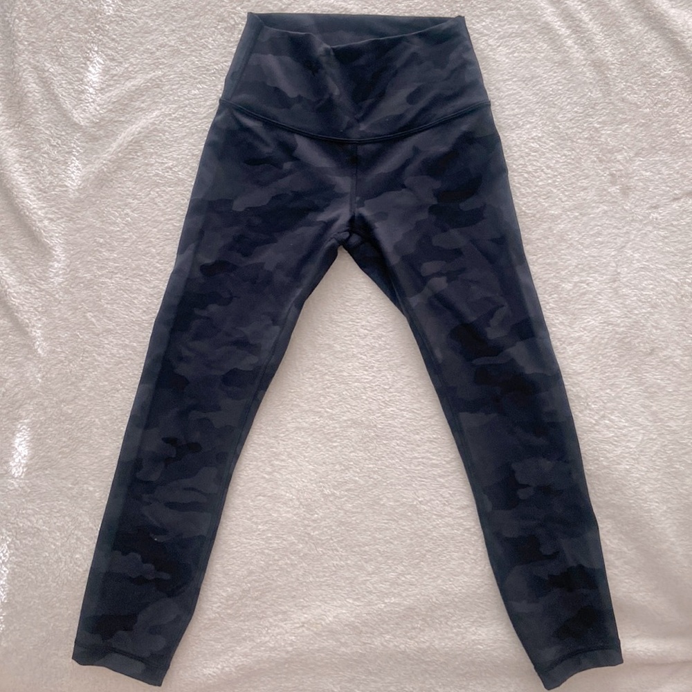 Lululemon Wunder Under 23 inch